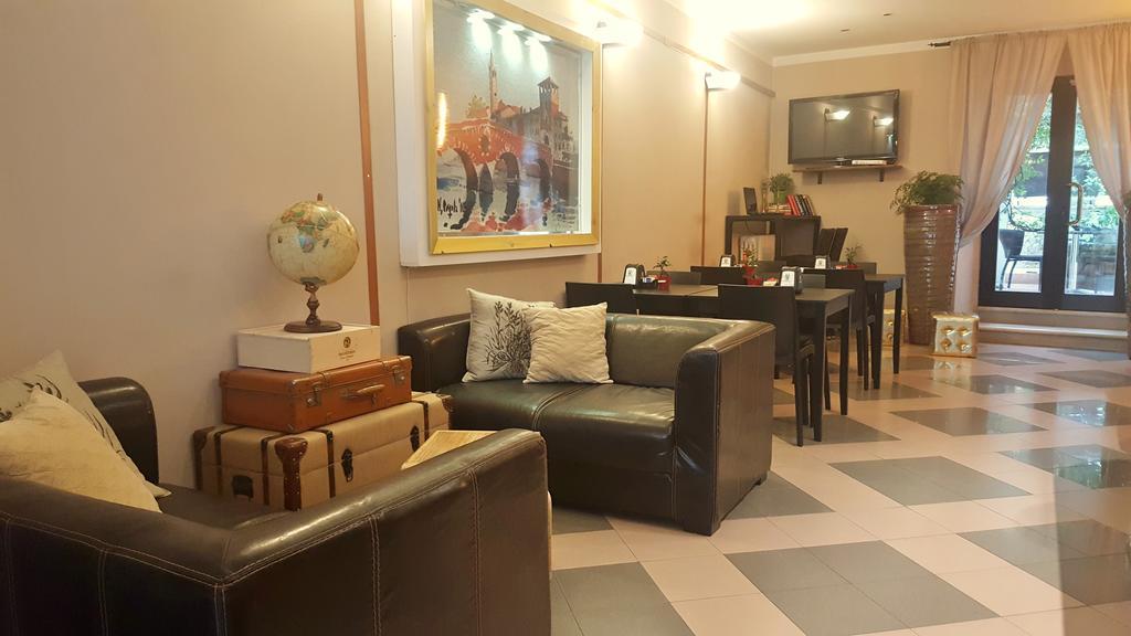 Boutique Hotel Corte Malaspina Castelnuovo del Garda Luaran gambar
